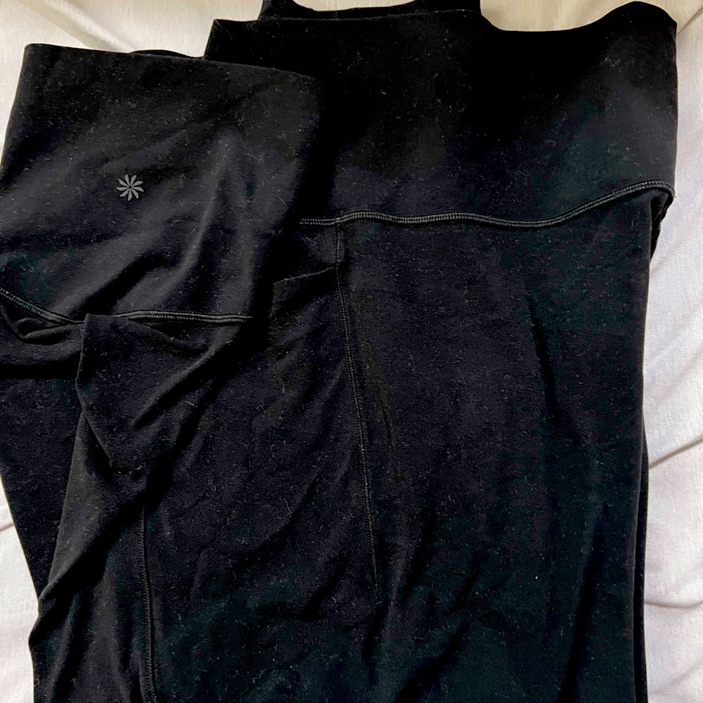 Athleta salutation stash pocket leggings size 3xl.